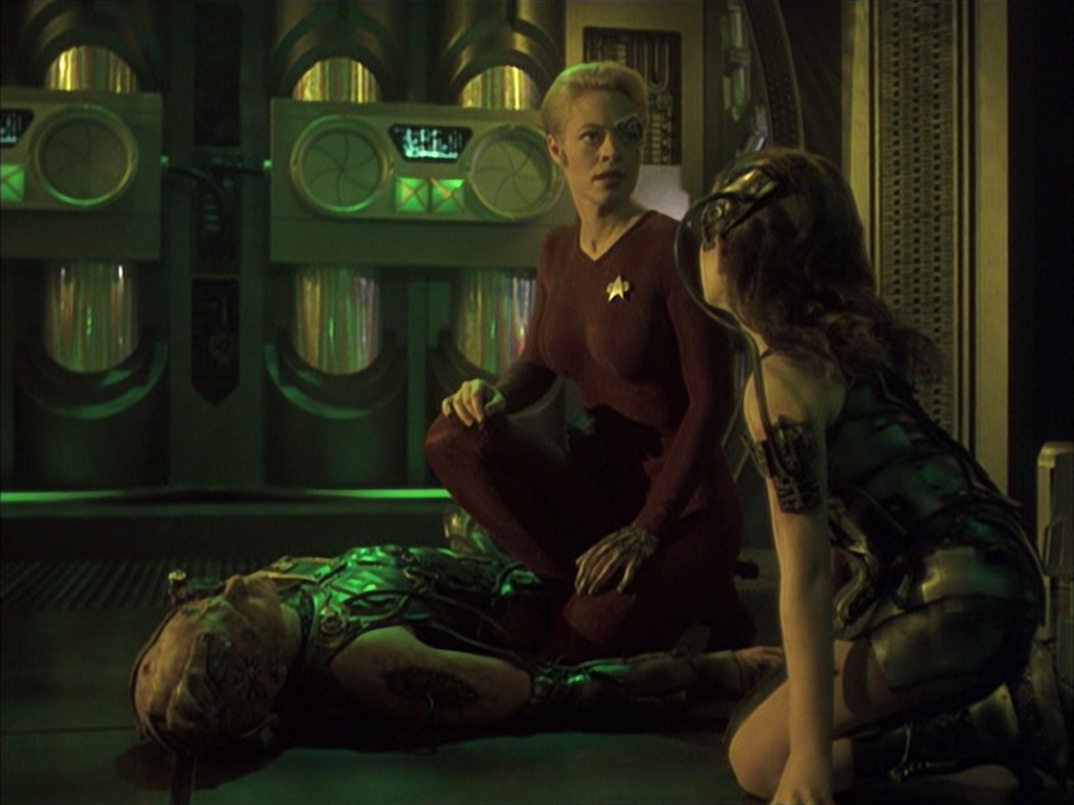 extant_StarTrek_VOY_6x16-Collective_03414.jpg
