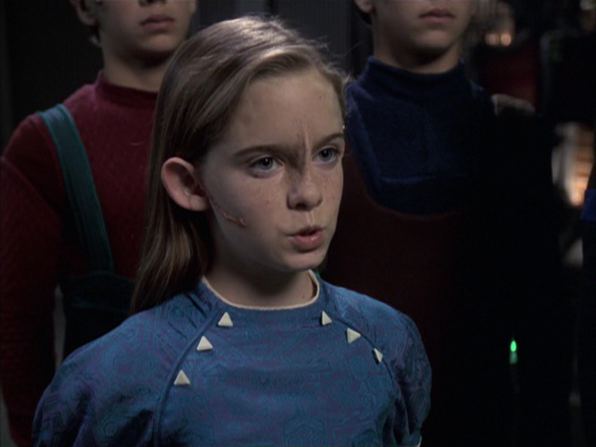 extant_StarTrek_VOY_6x16-Collective_03519.jpg