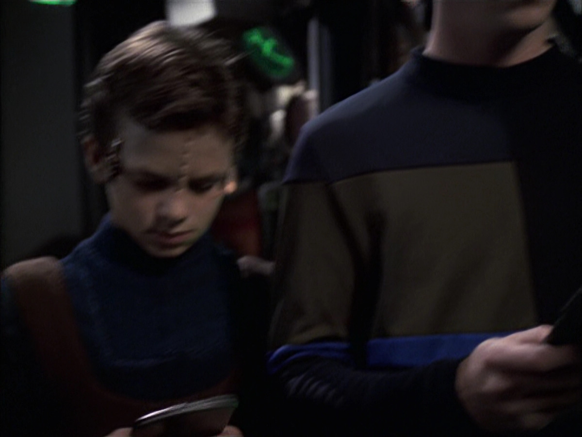 extant_StarTrek_VOY_6x16-Collective_03532.jpg