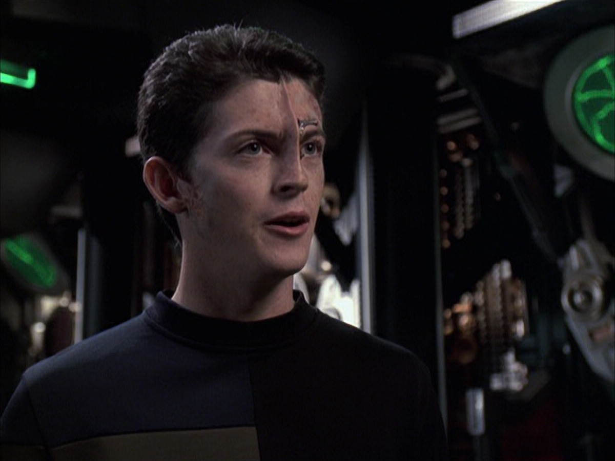 extant_StarTrek_VOY_6x16-Collective_03549.jpg
