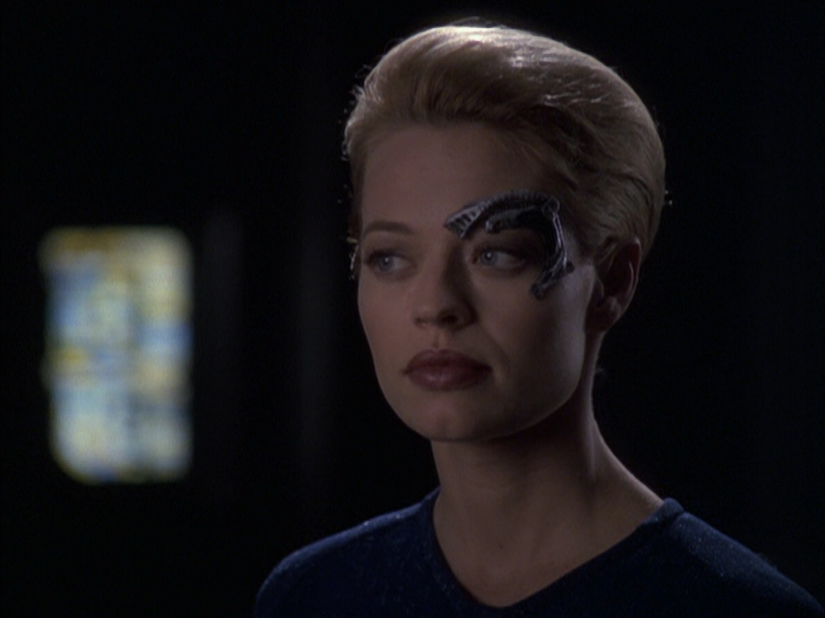 extant_StarTrek_VOY_6x16-Collective_03604.jpg
