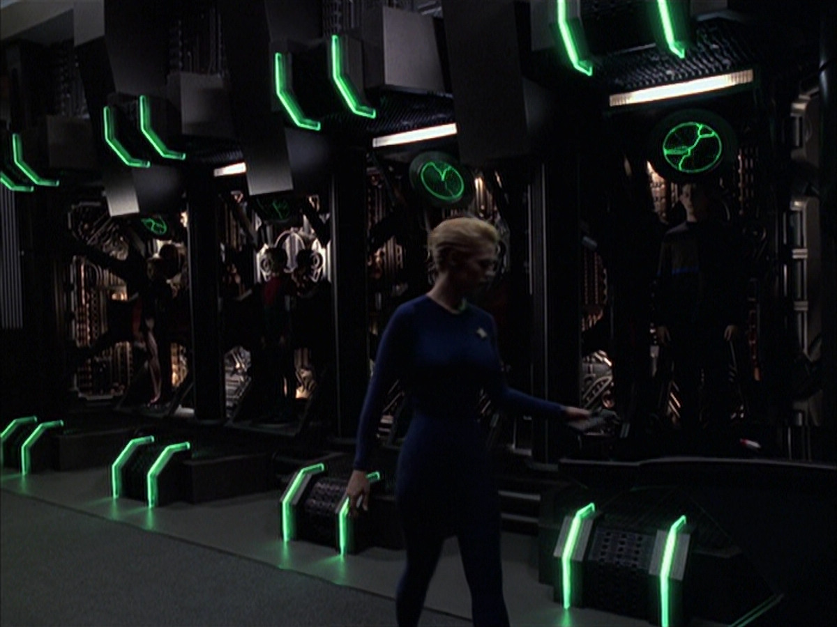 extant_StarTrek_VOY_6x16-Collective_03626.jpg