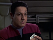 Filename=extant_StarTrek_VOY_6x16-Collective_00049.jpg
Filesize=139KiB
Dimensions=1200x900
Date added=Jan 02, 2020 extant_StarTrek_VOY_6x16-Collective_00049.jpg