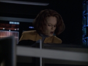 extant_StarTrek_VOY_6x16-Collective_00613.jpg