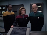extant_StarTrek_VOY_6x16-Collective_01401.jpg