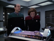 extant_StarTrek_VOY_6x16-Collective_02711.jpg