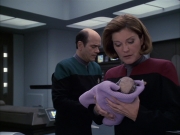 extant_StarTrek_VOY_6x16-Collective_02753.jpg
