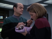 Filename=extant_StarTrek_VOY_6x16-Collective_02765.jpg
Filesize=168KiB
Dimensions=1200x900
Date added=Jan 02, 2020 extant_StarTrek_VOY_6x16-Collective_02765.jpg