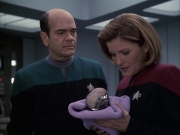 extant_StarTrek_VOY_6x16-Collective_02798.jpg