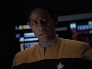 extant_StarTrek_VOY_6x16-Collective_03076.jpg