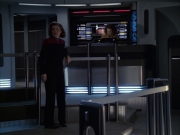 extant_StarTrek_VOY_6x16-Collective_03127.jpg