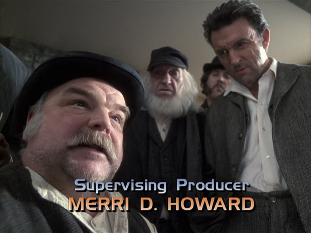 extant_StarTrek_VOY_6x17-SpiritFolk_00410.jpg