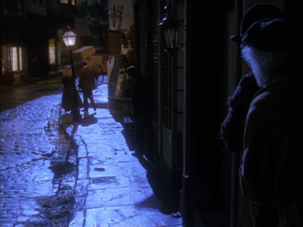 extant_StarTrek_VOY_6x17-SpiritFolk_00767.jpg