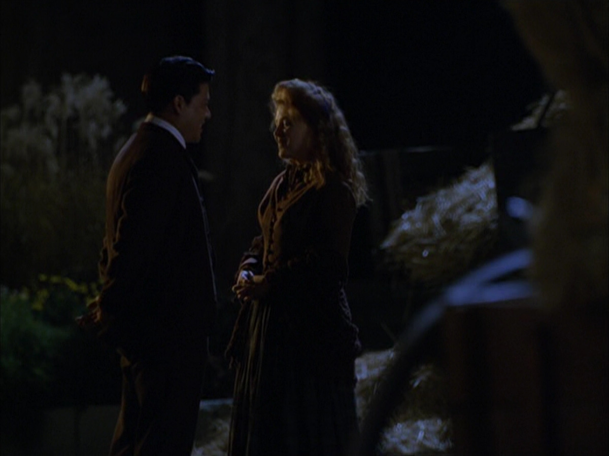 extant_StarTrek_VOY_6x17-SpiritFolk_00873.jpg