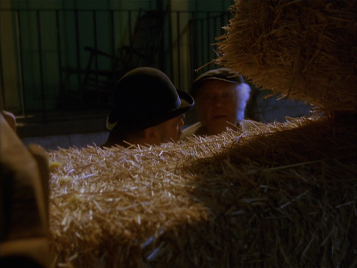 extant_StarTrek_VOY_6x17-SpiritFolk_00918.jpg