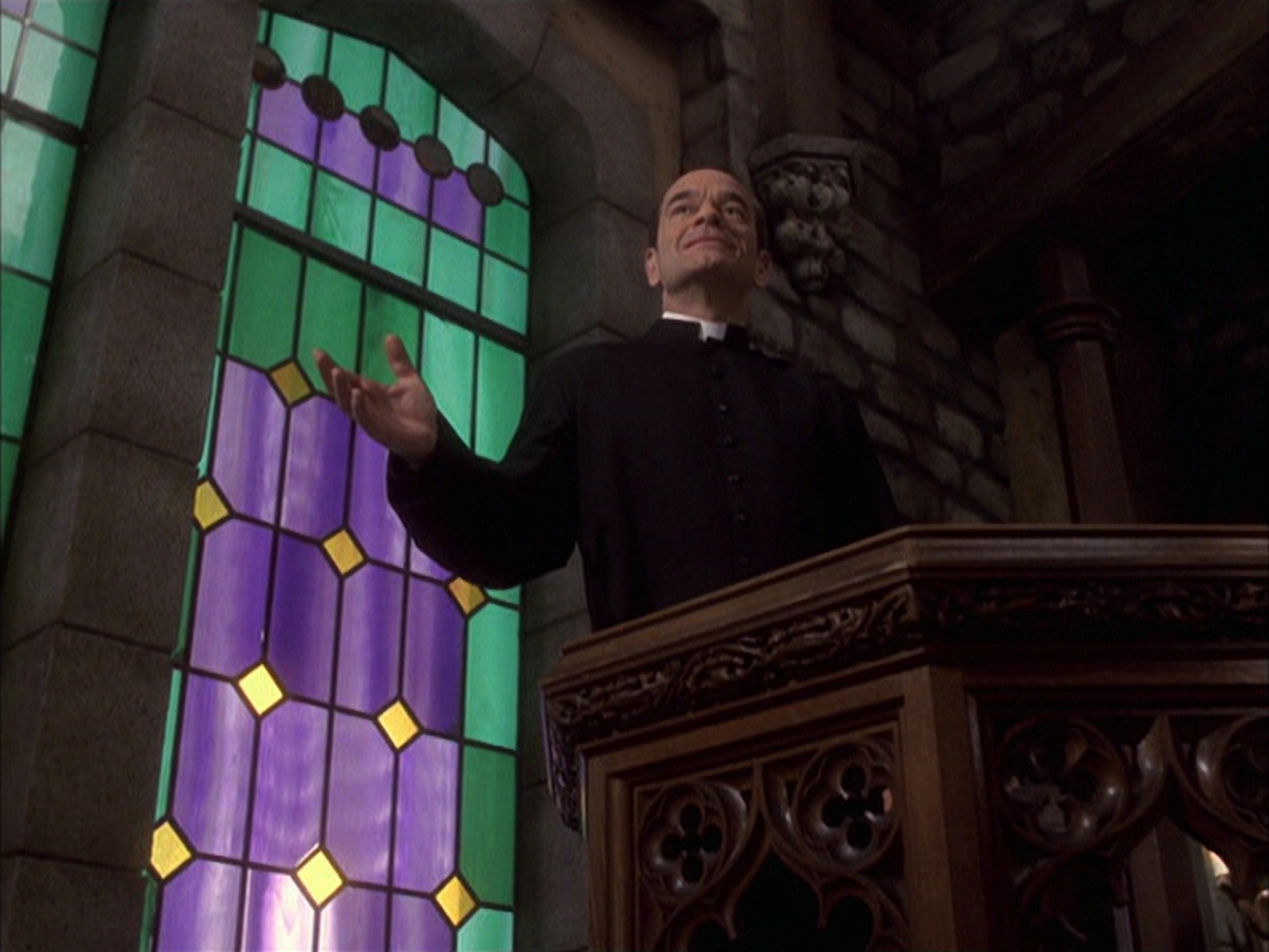 extant_StarTrek_VOY_6x17-SpiritFolk_00980.jpg