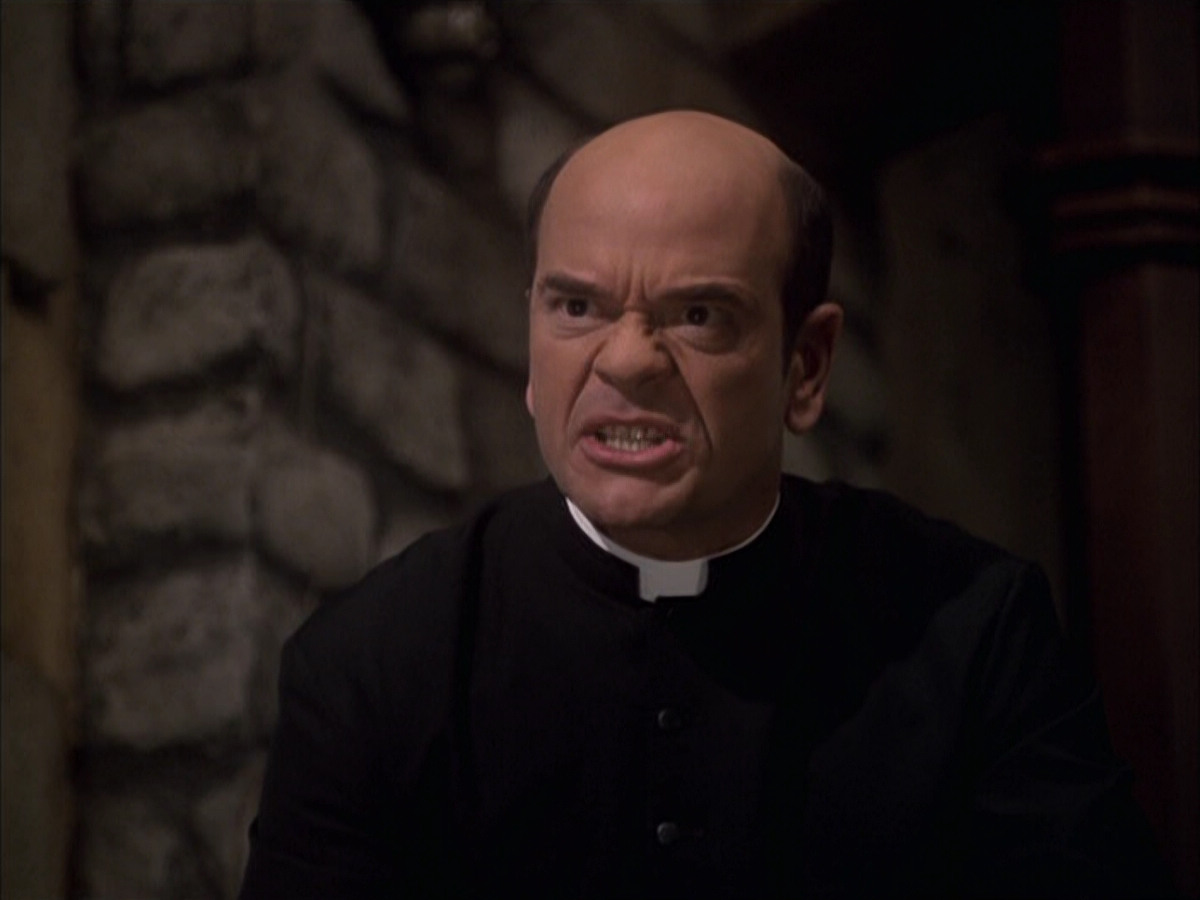 extant_StarTrek_VOY_6x17-SpiritFolk_01071.jpg