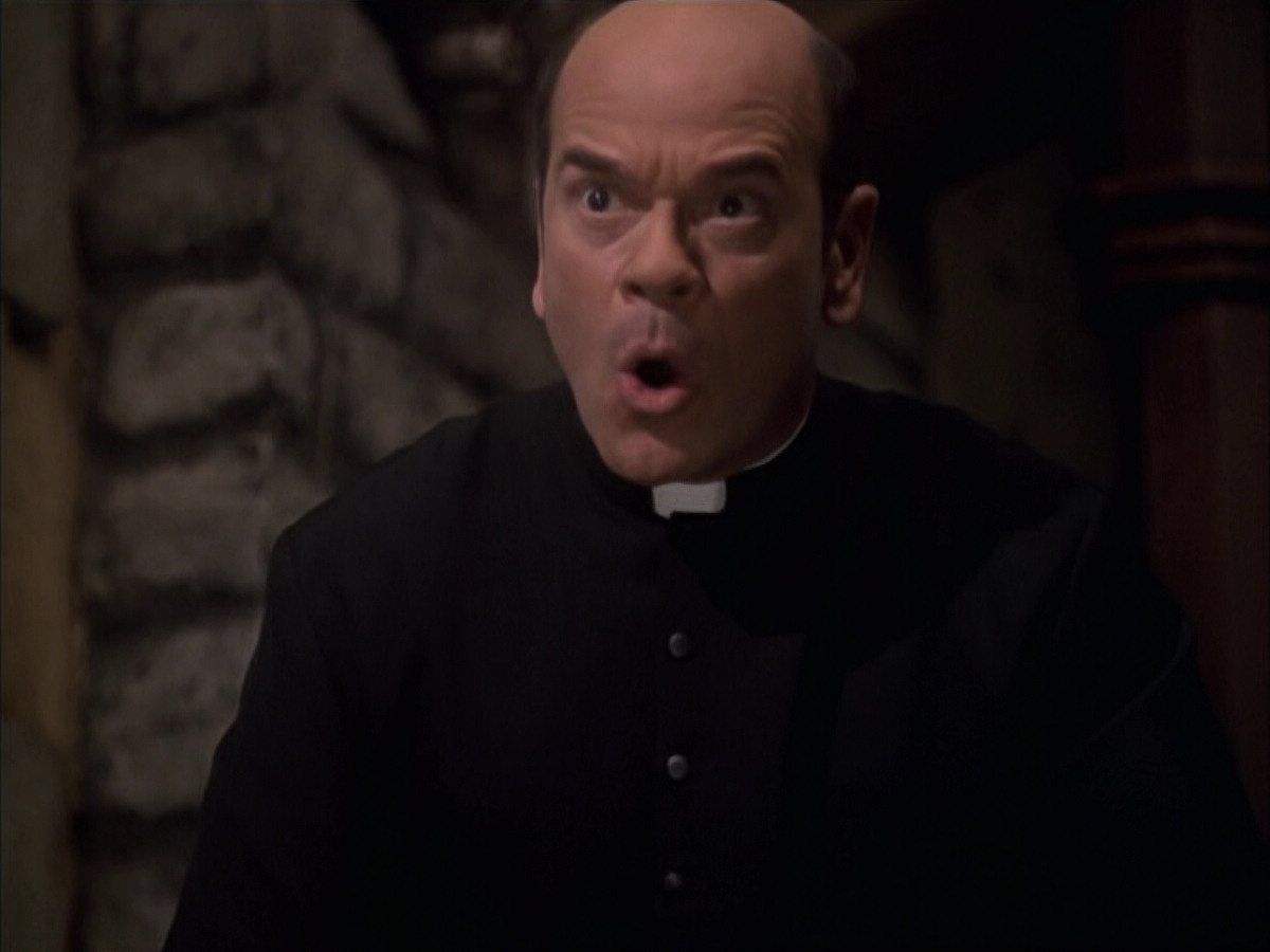 extant_StarTrek_VOY_6x17-SpiritFolk_01073.jpg