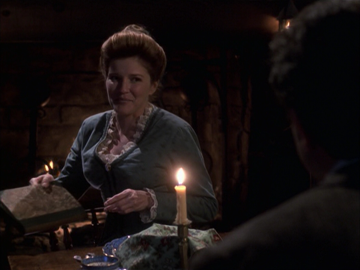 extant_StarTrek_VOY_6x17-SpiritFolk_01601.jpg