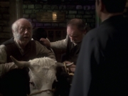 extant_StarTrek_VOY_6x17-SpiritFolk_01166.jpg