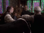 extant_StarTrek_VOY_6x17-SpiritFolk_01171.jpg