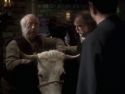 extant_StarTrek_VOY_6x17-SpiritFolk_01176.jpg
