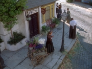 extant_StarTrek_VOY_6x17-SpiritFolk_01194.jpg