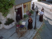 extant_StarTrek_VOY_6x17-SpiritFolk_01198.jpg
