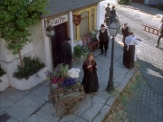 extant_StarTrek_VOY_6x17-SpiritFolk_01199.jpg