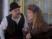 extant_StarTrek_VOY_6x17-SpiritFolk_01275.jpg