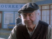 extant_StarTrek_VOY_6x17-SpiritFolk_01288.jpg