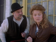 extant_StarTrek_VOY_6x17-SpiritFolk_01304.jpg