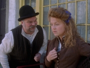 extant_StarTrek_VOY_6x17-SpiritFolk_01306.jpg