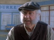 extant_StarTrek_VOY_6x17-SpiritFolk_01308.jpg
