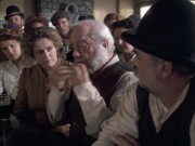 extant_StarTrek_VOY_6x17-SpiritFolk_01326.jpg