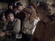 extant_StarTrek_VOY_6x17-SpiritFolk_01385.jpg