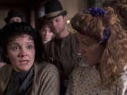 extant_StarTrek_VOY_6x17-SpiritFolk_01393.jpg