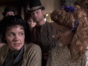 extant_StarTrek_VOY_6x17-SpiritFolk_01395.jpg
