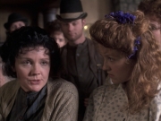 extant_StarTrek_VOY_6x17-SpiritFolk_01396.jpg