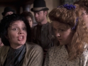 extant_StarTrek_VOY_6x17-SpiritFolk_01402.jpg