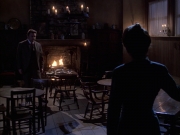 extant_StarTrek_VOY_6x17-SpiritFolk_01501.jpg