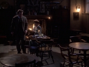 extant_StarTrek_VOY_6x17-SpiritFolk_01527.jpg