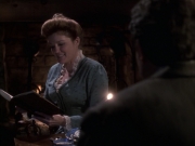 extant_StarTrek_VOY_6x17-SpiritFolk_01534.jpg