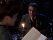 extant_StarTrek_VOY_6x17-SpiritFolk_01547.jpg