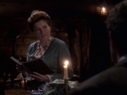extant_StarTrek_VOY_6x17-SpiritFolk_01550.jpg