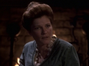 extant_StarTrek_VOY_6x17-SpiritFolk_01593.jpg