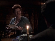 extant_StarTrek_VOY_6x17-SpiritFolk_01599.jpg