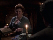 extant_StarTrek_VOY_6x17-SpiritFolk_01601.jpg