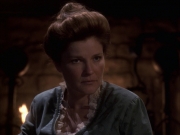 extant_StarTrek_VOY_6x17-SpiritFolk_01620.jpg