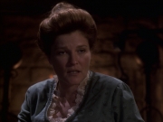 extant_StarTrek_VOY_6x17-SpiritFolk_01699.jpg